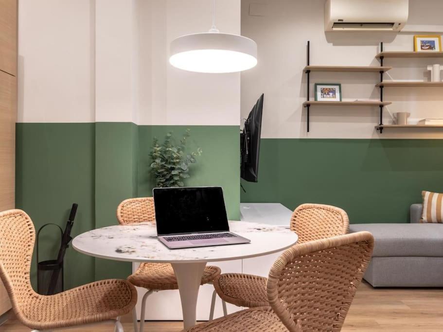 Bilbao Intermodal By Aston Rentals Екстериор снимка